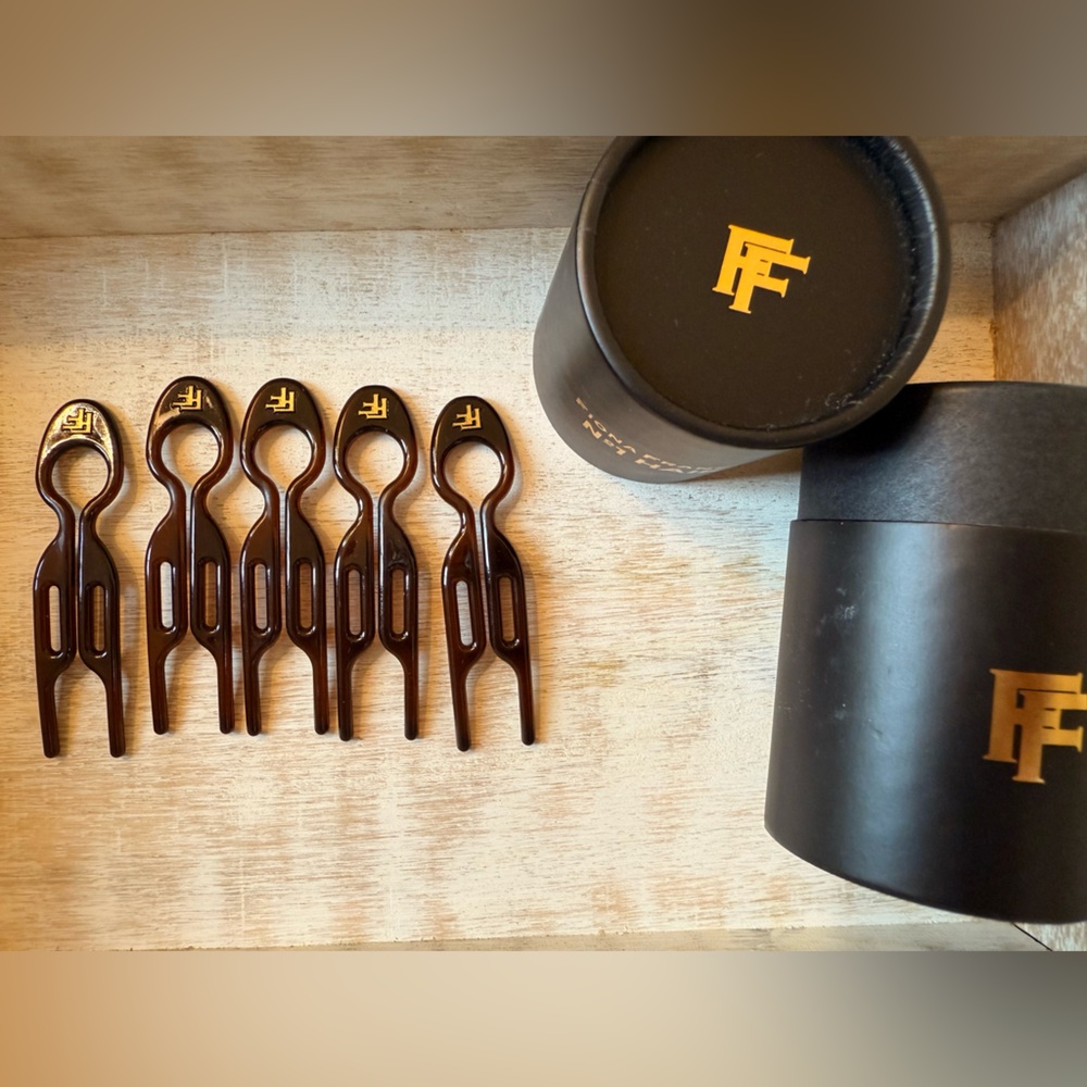 Never been worn Mona Franchimon No 1 Black Hairpin (Set of 5) - Picture 11 of 13